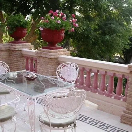 Archontiko Angelou 2*