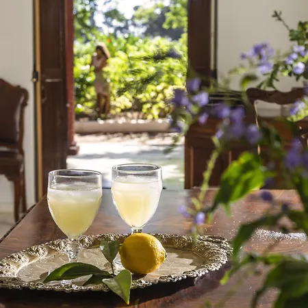 Archontiko Angelou Hotel 2*