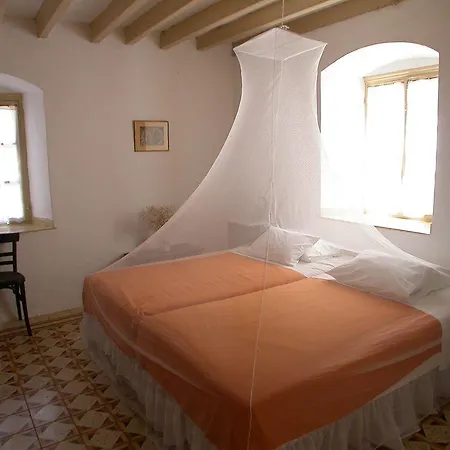 Hotel Archontiko Angelou Alinda (Leros)