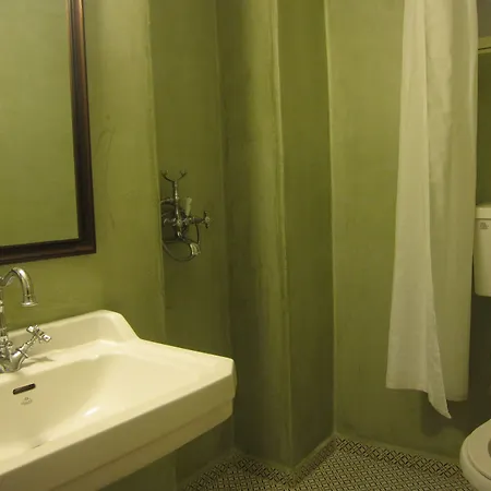 Archontiko Angelou 호텔 알린다