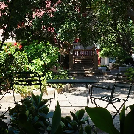 Archontiko Angelou Hotel 2*